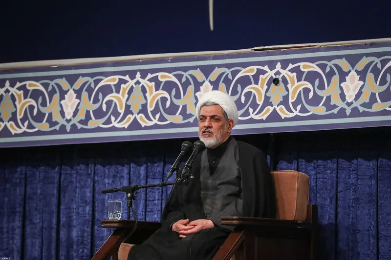رهبر انقلاب حضرت آیت الله خامنه ای در مراسم بزرگداشت شهدای جنگ تحمیلی اخیر 7-5-1404