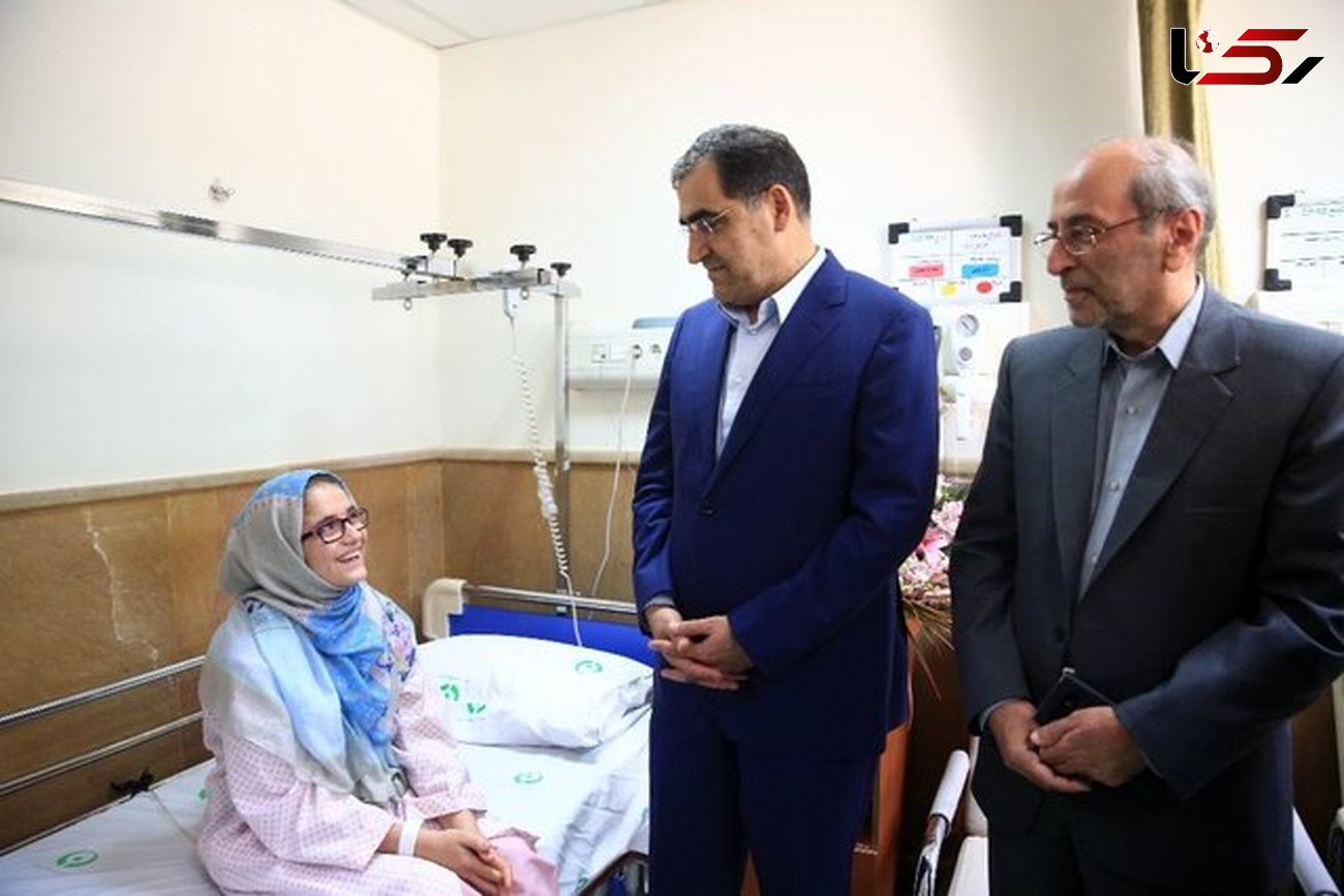  وزیر بهداشت به دیدار هانیه دختر فداکار سرپل ذهابی رفت + عکس