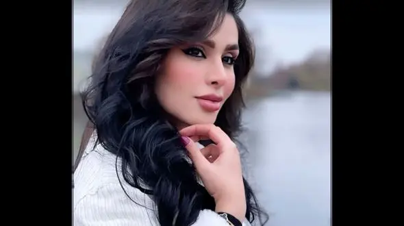 عکس دو نفره دنیا جهانبخت و پسرش