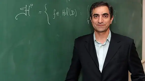 درخشش یک ایرانی در انجمن ریاضی کانادا + عکس