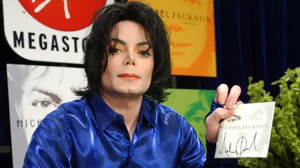 سفر «مایکل جکسون» به امارات و بازدید از شهر دبی؛ سال 2005