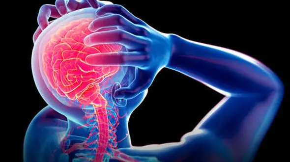 این غذاها و نوشیدنی ها میگرن را تشدید می کند