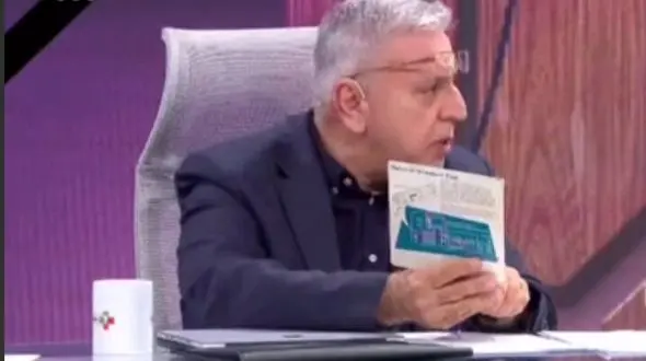 رونمایی از قرص اورانیوم هسته‌ای در برنامه زنده تلویزیونی + فیلم