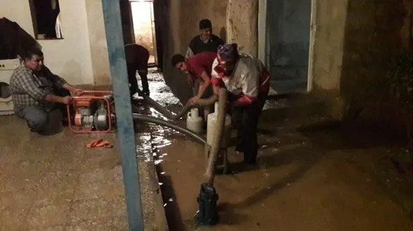 عکس های سیل در سمنان / 10 خانواده وحشت کردند