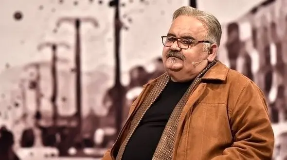 اکبر عبدی: سیاست راه خود را می رود و هنر باید راه خود را برود /حرفه یی برخورد کنند اخلاقم تند نمی شود