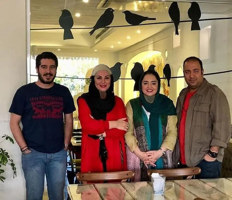 دورهمی بازیگران معروف در رستوران لاله اسکندری و همسرش ساسان !