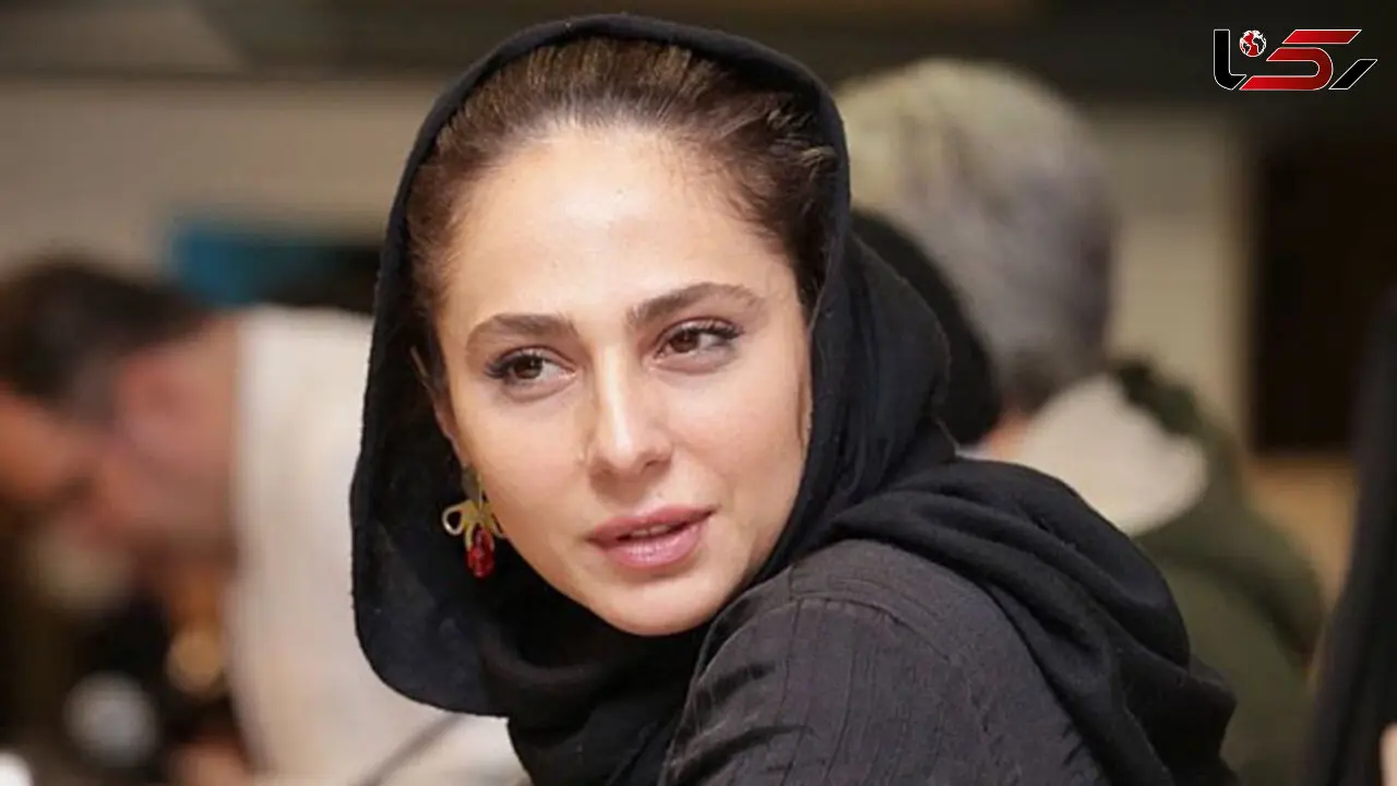  لباس گل گلی رعنا آزادی ور همه را مات کرد / رعنا آزادی ور با این تیپ انگار 14 سالشه 