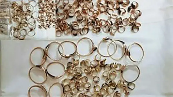 کشف قاچاق  طلا داخل اتوبوس در گمرک بازرگان 