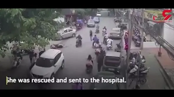 اقدام انسان دوستانه مردم، موتورسوار را به زندگی بازگرداند+ فیلم