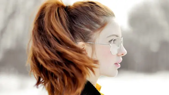 بستن مو‌ها به صورت دم اسبی رشد مو را سرعت می بخشد