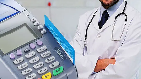 دکتر ها پول نقد دوست دارند / لطفا کارت به کارت کنید