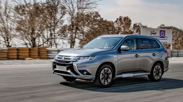 قیمت خودروهای میلیاردی در بازار + جدول قیمت