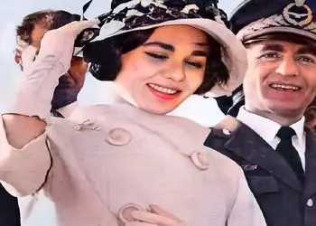 عکس سفر در زمان  /  رفتارهای لوس محمدرضا پهلوی با فرح دیبا  که انگار سیندرلاست! / از کالسکه طلایی تا تاج و لباس سفید ...