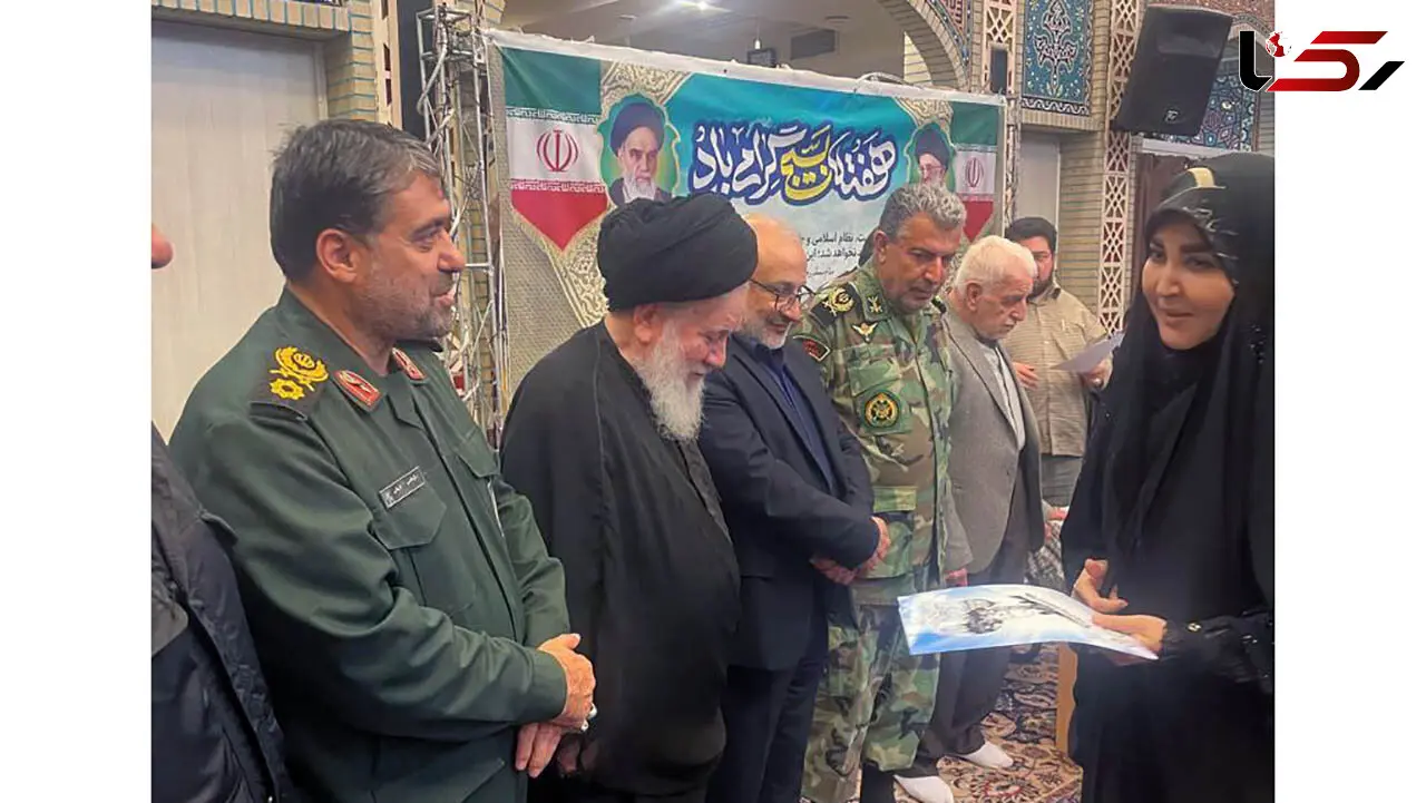 قدردانی سردار سرتیپ پاسدار قاسم قریشی از فریبا عباسی به عنوان مدیر بسیجی و جهادی کشور