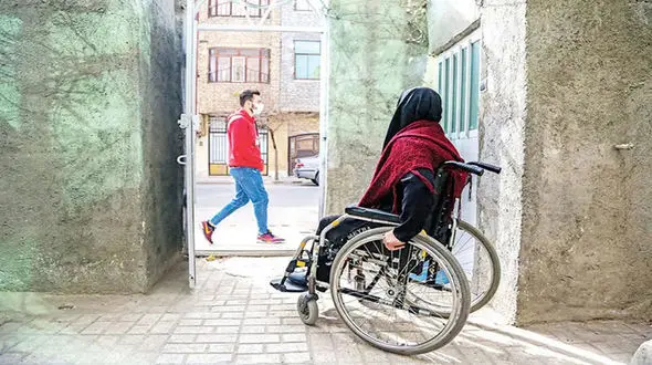 چالش‌های بانوان دارای معلولیت در شهر تهران؛ از موانع شهری تا نبود حمایت‌های شغلی و فرهنگی