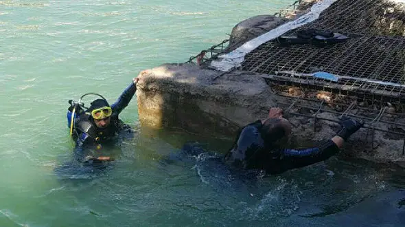 آب تنی در خرم آباد رنگ مرگ گرفت + عکس 