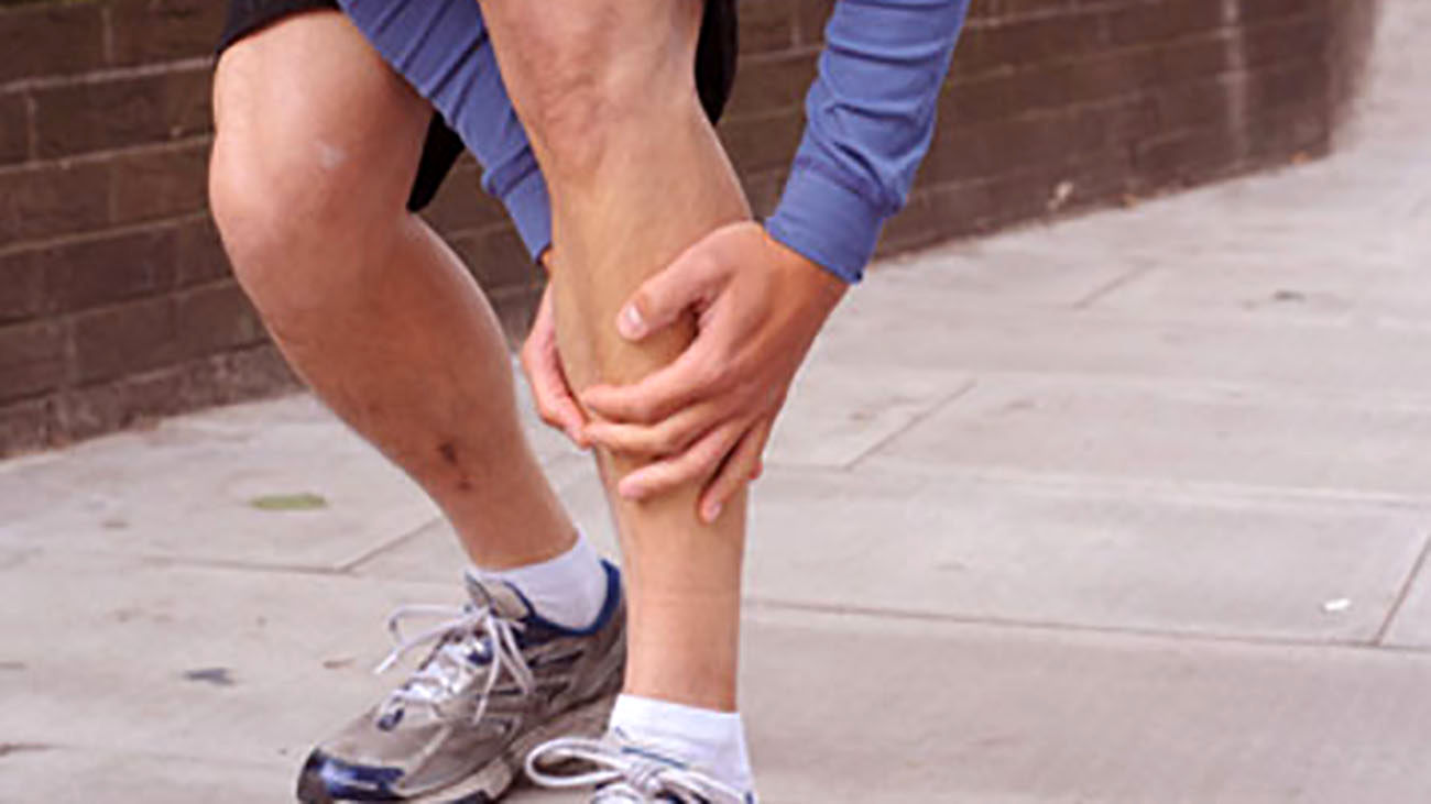После ходьбы сильно болят. Ноги после бега. Синдром расколотой голени.