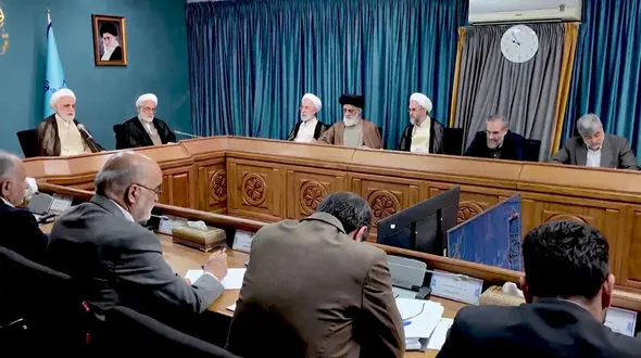 پرونده های چای دبش و فولاد مبارکه باید سریع‌ تر رسیدگی شود / عدم حضور متهم در جلسه دادگاه مانع از رسیدگی نیست