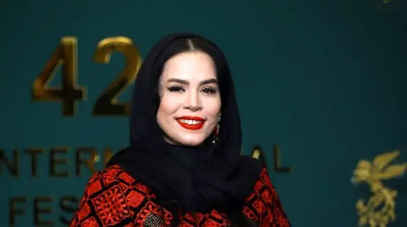 خلاقیت باحال اوستا قناد در دیزاین کیک تولد ملیکا شریفی‌نیا/ آبجی کوچیکه با #عشق به استقبال 39 سالگی رفت