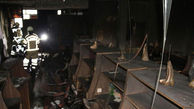 تلاش آتش نشانان از خاکستر شدن آموزشگاه کنکوری ها در خیابان آل احمد + عکس