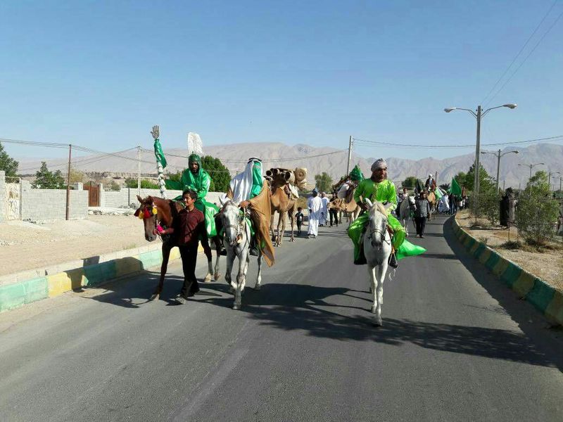 حرکت نمادین کاروان امام حسین(ع) به سمت کربلا