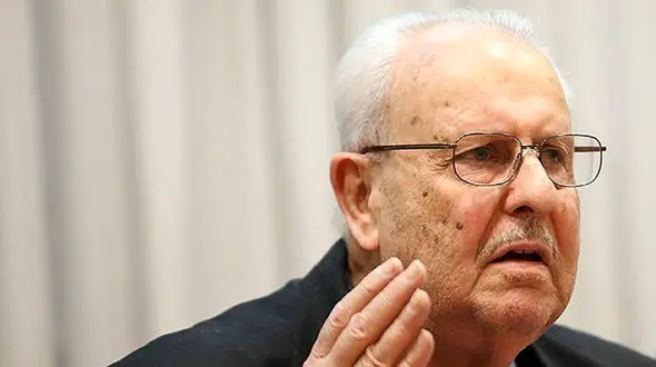 مراسم تشییع پیکر صلاح الزواوی سفیر سابق فلسطین در تهران در قطعه نام آوران بهشت زهرا برگزار شد