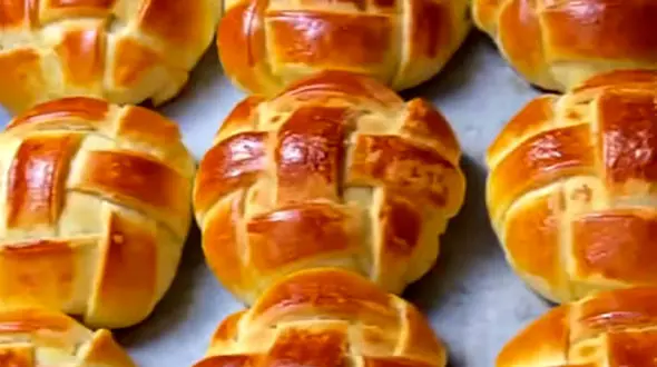 طرز تهیه نان توپر با بافت نرمالو + فیلم