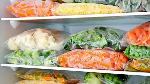 می دانید فریزر دشمن کدام خوراکی‌ هاست؟