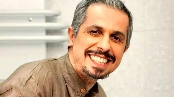 آواز شاد؛ جواد رضویان استادانه تو عروسی خواهرش میخونه و میرقصه