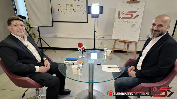 سرهنگ خجسته در گفت‌وگو با رکنا: پایه‌گذار نمایش‌های میدانی پلیس در ایران بودیم / مردم برای دیدن «فیلم زنده» در تئاتر شهر سه ساعت زودتر صف می‌کشیدند