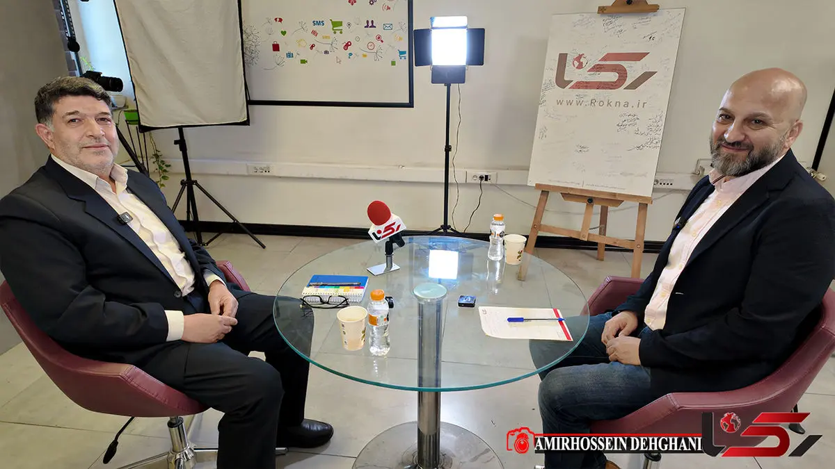 سرهنگ خجسته در گفت‌وگو با رکنا: پایه‌گذار نمایش‌های میدانی پلیس در ایران بودیم / مردم برای دیدن «فیلم زنده» در تئاتر شهر سه ساعت زودتر صف می‌کشیدند