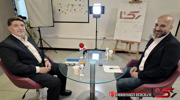 سرهنگ خجسته در گفت‌وگو با رکنا: پایه‌گذار نمایش‌های میدانی پلیس در ایران بودیم / مردم برای دیدن «فیلم زنده» در تئاتر شهر سه ساعت زودتر صف می‌کشیدند