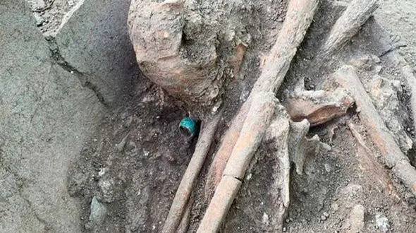 فیلم کشف اسکلت انسان در علی آباد کتول