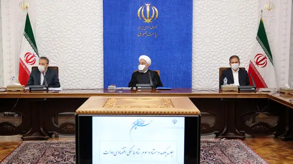 ماسک عجیب روحانی در جلسه ستاد هماهنگی اقتصادی دولت + عکس ها