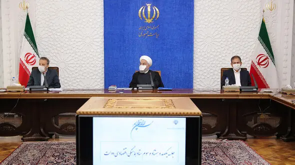 ماسک عجیب روحانی در جلسه ستاد هماهنگی اقتصادی دولت + عکس ها