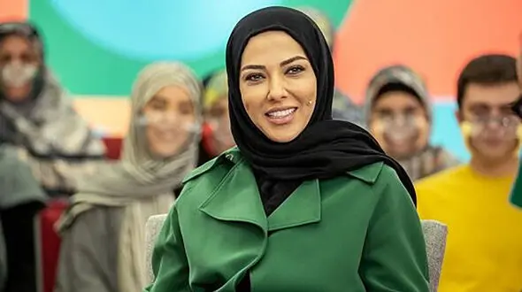 فیلم / یادی کنیم از افشاگری لیلا اوتادی از رفتار غیر اخلاقی پدر بابک خرمدین  با دختران دانشجو / ادعایی که با مرگ پیرمرد ثابت نشد