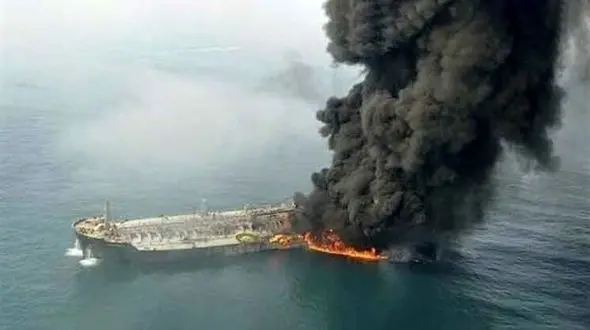 گروگان گرفته شدن  شهدای سانچی یک معماست! / کاپیتان نوذری امینی چه گفت؟