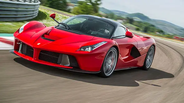 دلیل بالا بودن قیمت فراری لافراری!