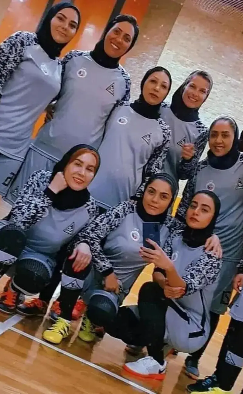تیم فوتسال بانوان هنرمندان