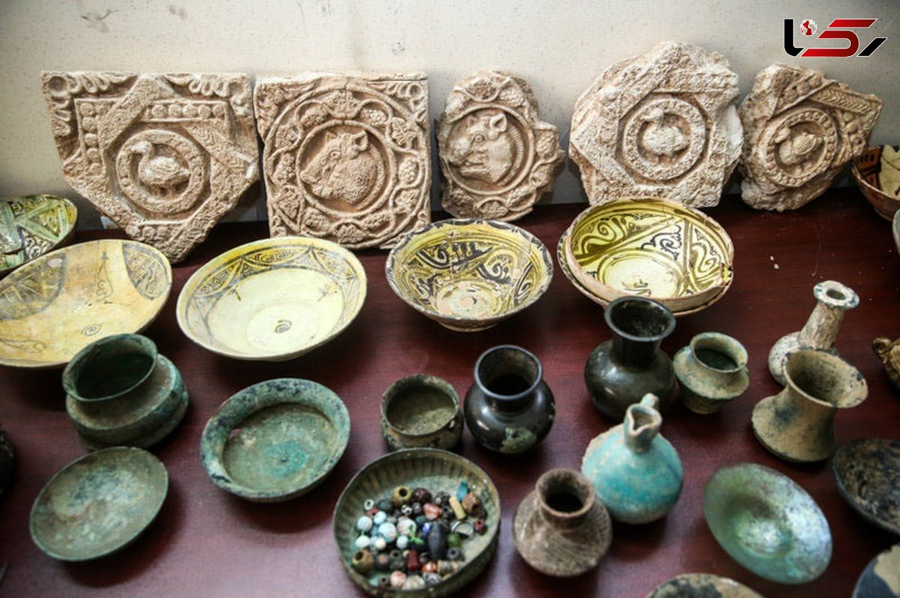 حفاری حیاط خانه ای در لاهیجان برای کشف عتیقه صاحبخانه را دچار دردسر کرد