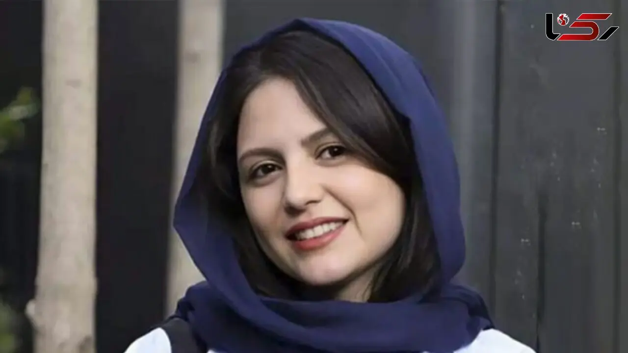 عکس ها / نگاهی به تیپ و استایل شیک بازیگران سریال آلا / از مانتو شیک و مجلسی نیلوفر کوخانی و لباس مخمل نفیسه روشن تا  داریوش فرهنگ و سام قریبیان !