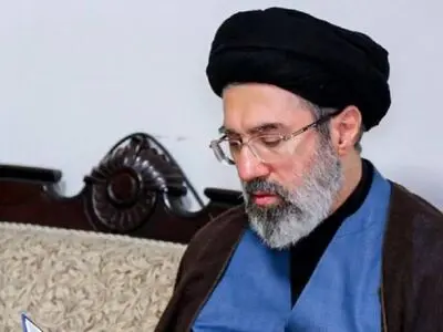 عکس سفر در زمان / تصاویر پسر و دختر آیت الله سید مجتبی خامنه ای و همسرش 