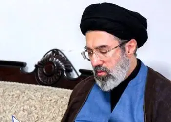 عکس های خانوادگی مجتبی خامنه ای پر از ساده زیستی و وقار / دختر و پسری که پدربزرگ و مادرشان آسمانی شد 