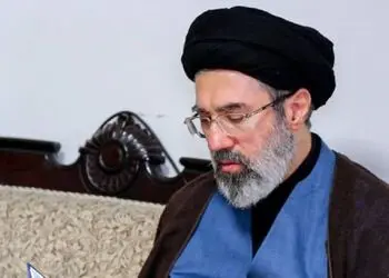 عکس سفر در زمان / تصاویر پسر و دختر آیت الله سید مجتبی خامنه ای و همسرش 