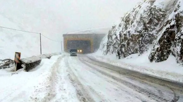 هشدار پلیس/ برف 18 جاده کشور را فرا گرفت