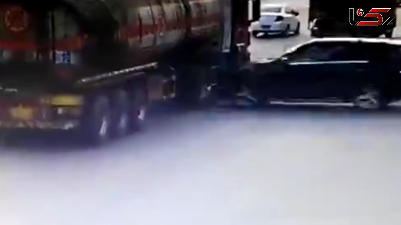 لحظه تصادف ماشین شاسی بلند با کامیون + فیلم