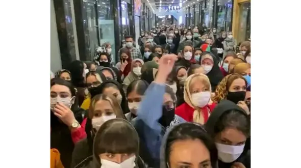 اقدام پلیس با انتشار فیلم جولان کرونا در فروشگاه حراجی! + فیلم