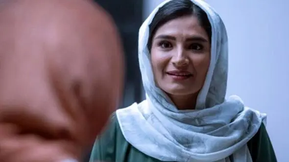 لحظه مواجهه هر دو همسر پارسا پیروزفر در سکانسی پربازدید از سریال «در انتهای شب»+ ویدیو