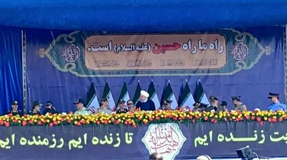 لحظه مطلع شدن رئیس جمهور از حمله تروریستی اهواز و ترک جایگاه + تصویر 