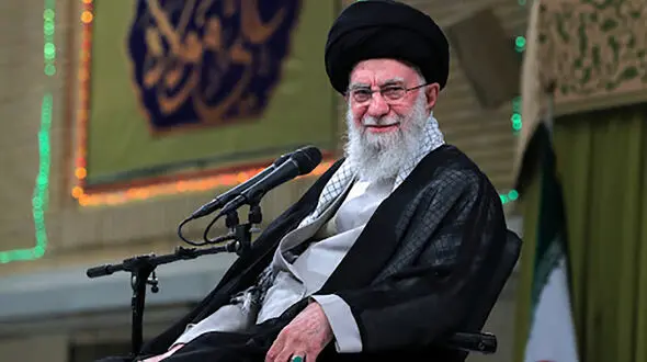 فیلم چیدمان ساده و گیرای خانه رهبری انقلاب ! / از آشپزخانه و کمد لباس هایش تا فرش های زیبایش !